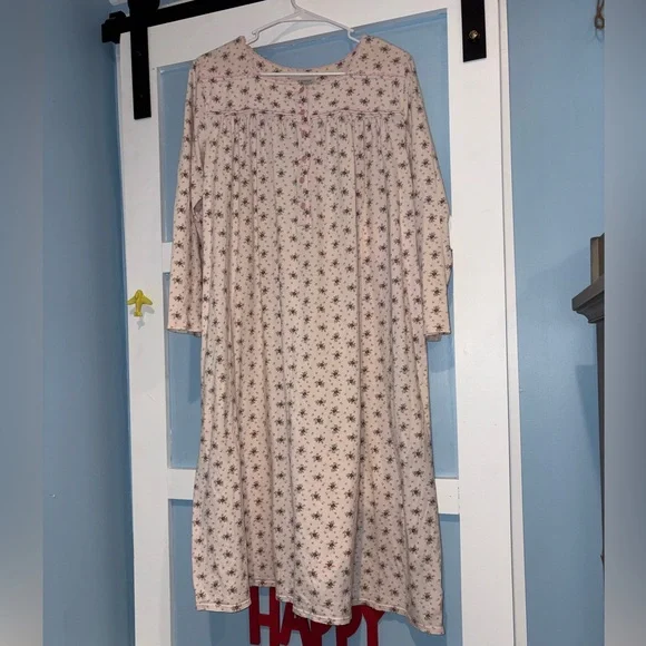 Croft & Barrow Pink Floral Nightgown - Picture 1 of 6